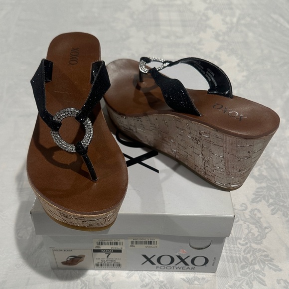 XOXO Glitter Black and Tan Wedge Sandals - Picture 4 of 5